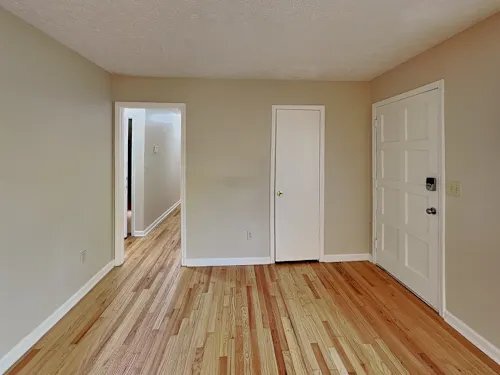 Photo - 5676 Crestwood Dr SW