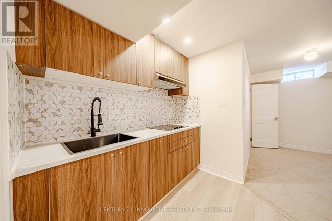 Photo - 2057 Horace Duncan Cres