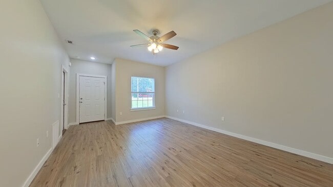 Photo - 605 Williams Ave
