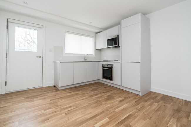 Photo - 39 Riverwood Pkwy Unit 17