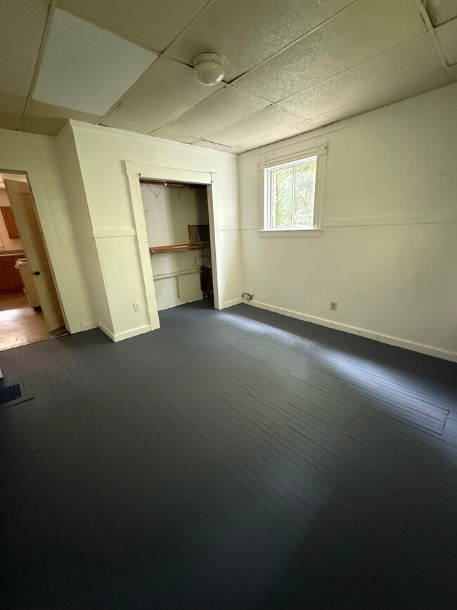 Building Photo - 75 W Main St Unit 1 Rental
