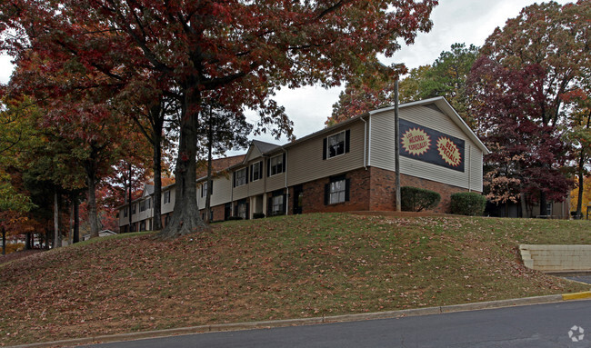 The Highlands - The Highlands Apartments