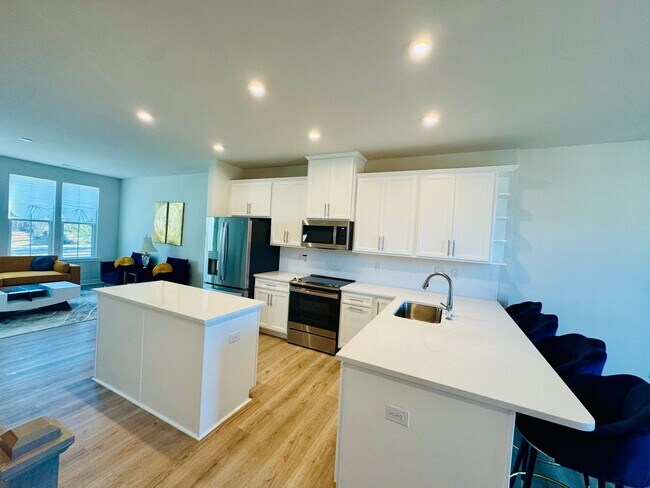 Photo - 2813 Statesville Ave