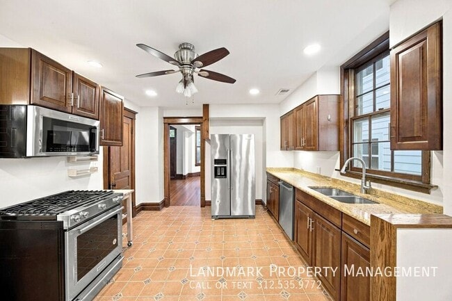 Photo - 2962 N Allen Ave Unit 2