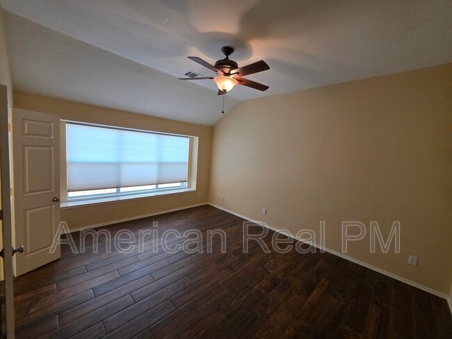 Photo - 1209 Shadow Lakes Blvd House