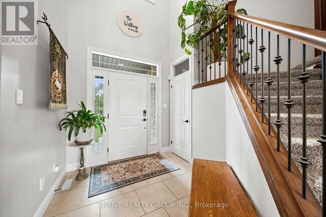 Photo - 12 Ashwood Cres
