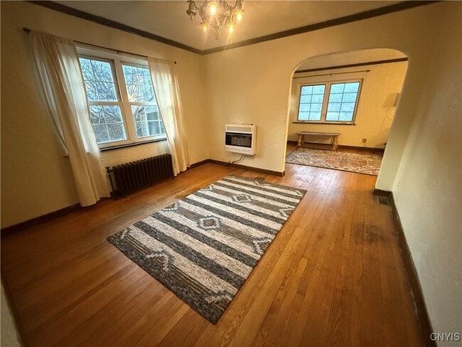 Photo - 1689 W Colvin St