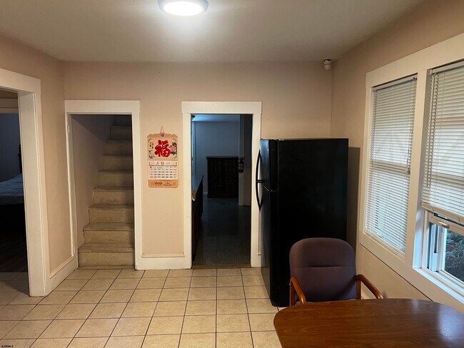 12 E Mulberry Ave
