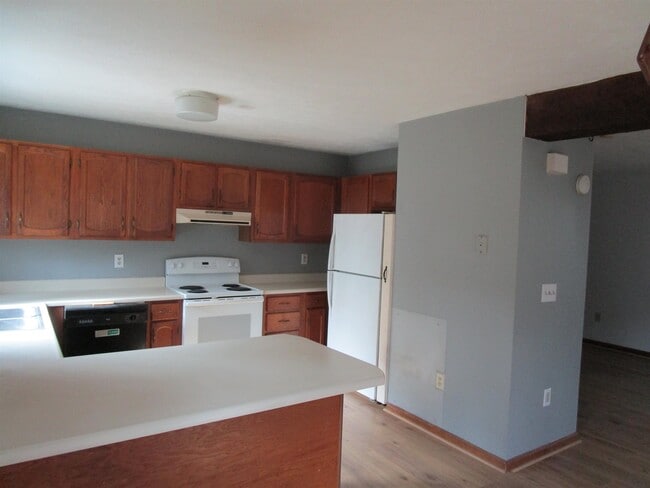 Photo - 24 Bobbys Ln Unit 2