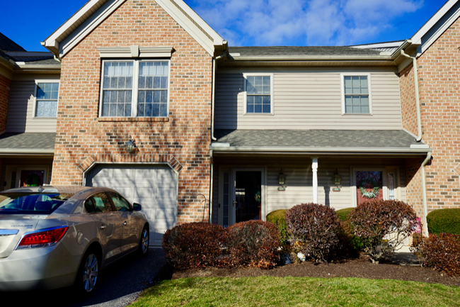 Photo - 104 Hunters Ridge Dr Townhome