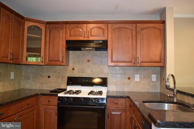 Photo - 6062 Cedar Ct