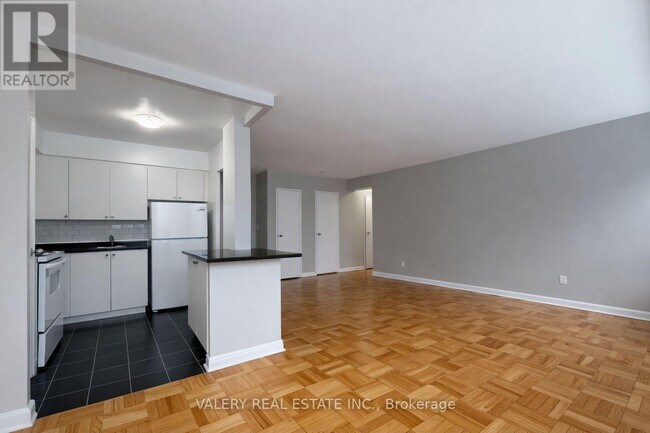 Photo - 42 Thorncliffe Park Dr Unit 506