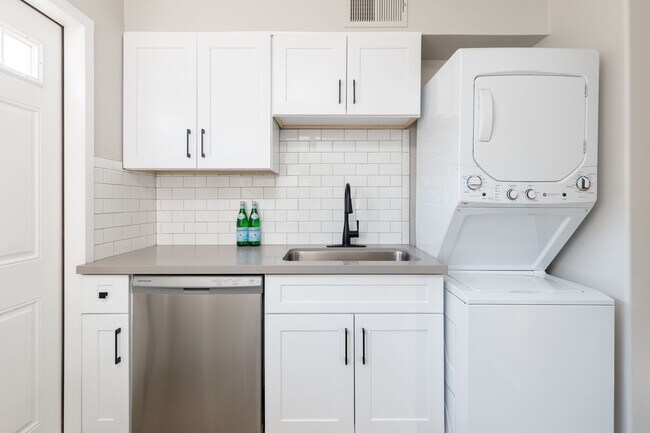 Photo - #1034-Red Mulberry LLC Unit #6