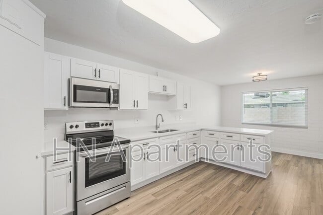 Building Photo - 5035 N 23rd Ave