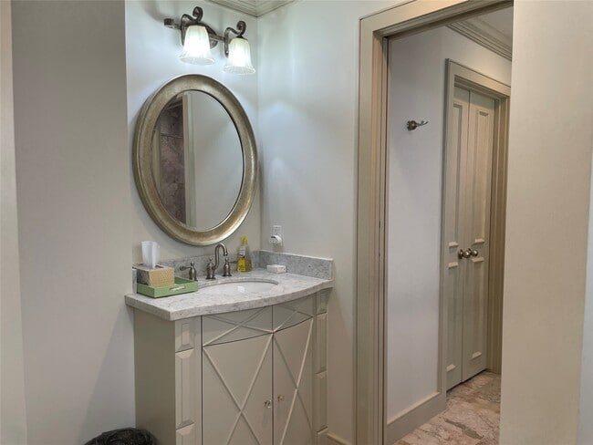 Photo - 5911 Winsome Ln