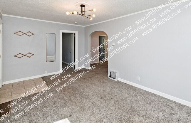 Photo - 713 Maxwelton Dr