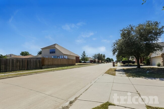 Photo - 1124 Mustang Ridge Dr