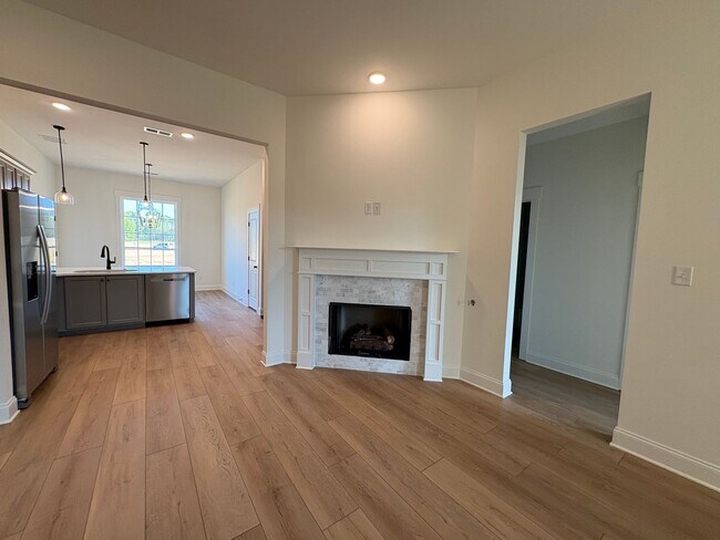 486 Sunflower St
