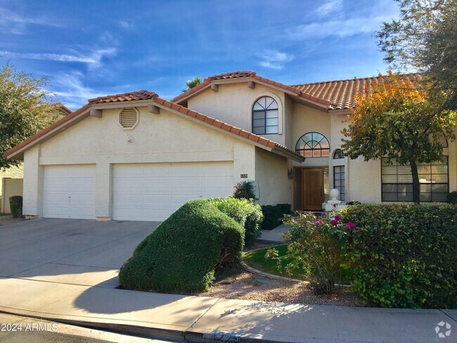 Building Photo - 1229 E Gary Cir Rental