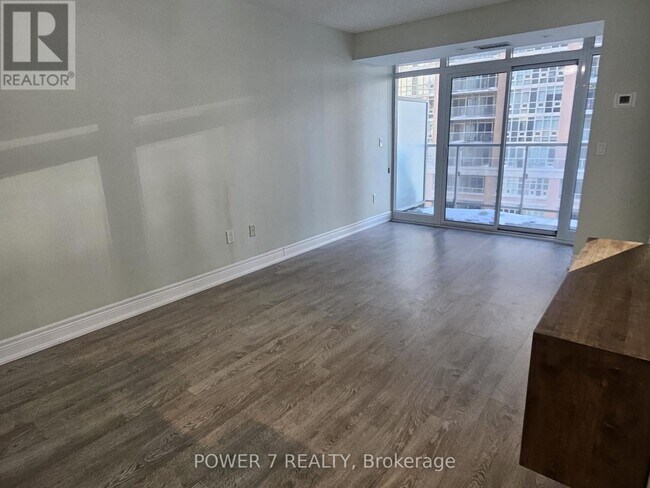 Photo - 75 E Liberty St Unité 1212