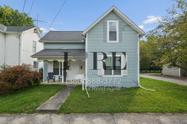 Building Photo - 375 S Chillicothe St