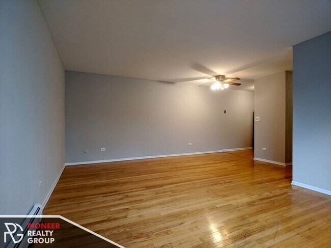 Photo - 525 W Oakdale Ave Unidad 319