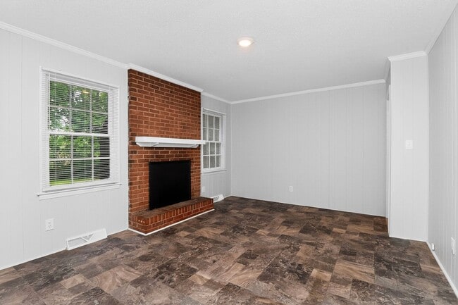 Photo - Charming 3 Bedroom Home in Matthews!