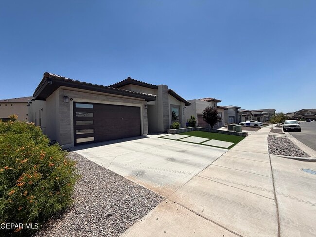 Photo - 1732 Eased St