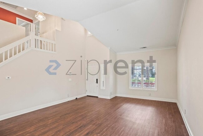 Photo - 1366 Jayhawk Ln