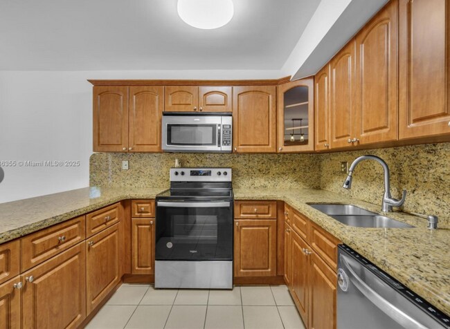 Building Photo - 7026 SW 106th Pl