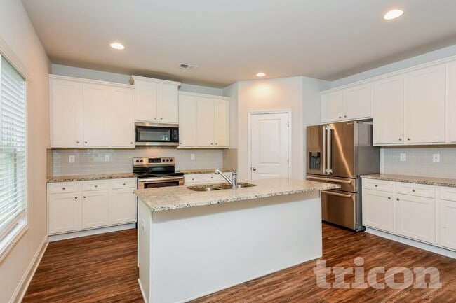 Photo - 64 Monaghan Wy