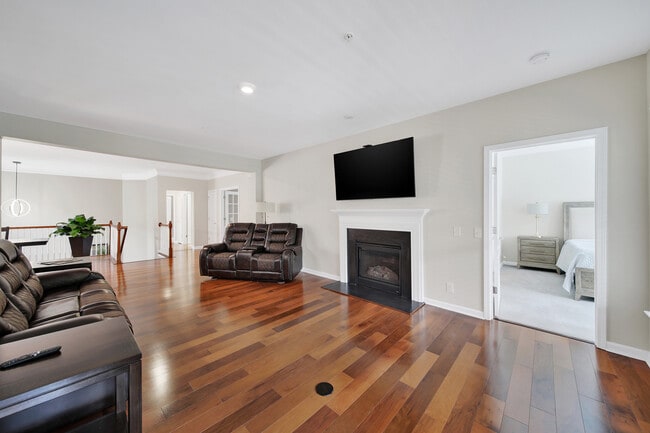 Photo - 45008 Wigeon St