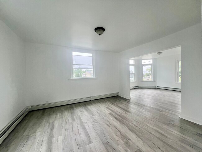 Photo - 236 Willetts Ave Unit B