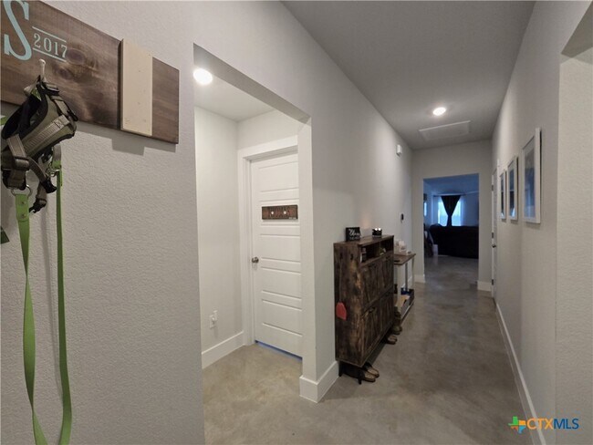 Photo - 1051 LEXINGTON Dr