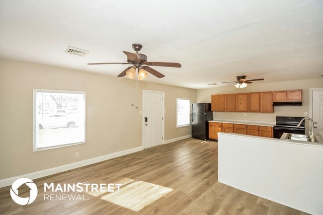 Photo - 1325 S Ewing St