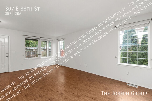 Photo - 307 E 88th St