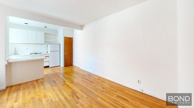 Building Photo - 0 bedroom in Manhattan NY 10021 Unit 6F Rental