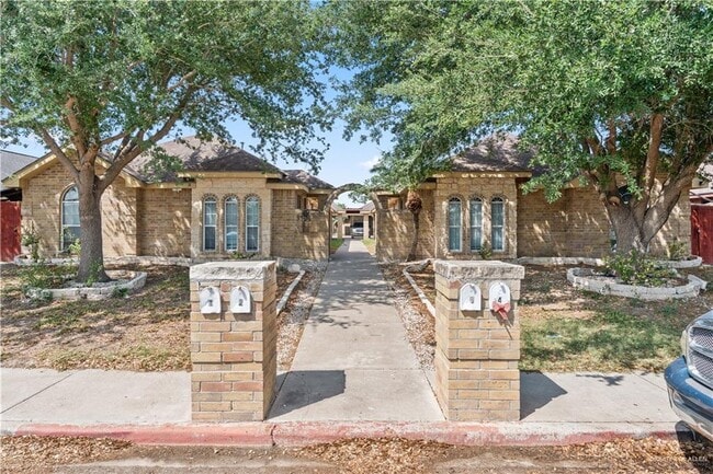 Building Photo - 12 W Faith Hill St Unit 2