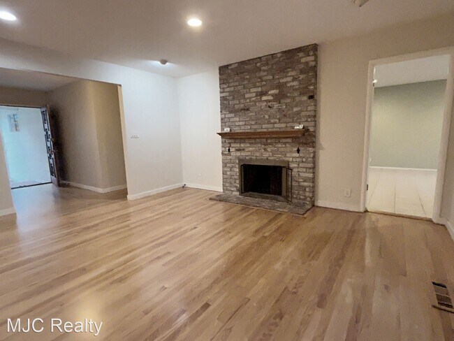 Photo - 3 br, 2 bath House - 1342 Bobolink Circle,