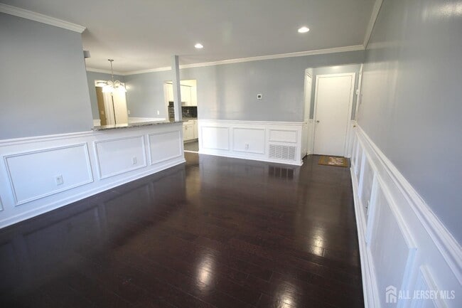 Photo - 3121 Sayre Dr