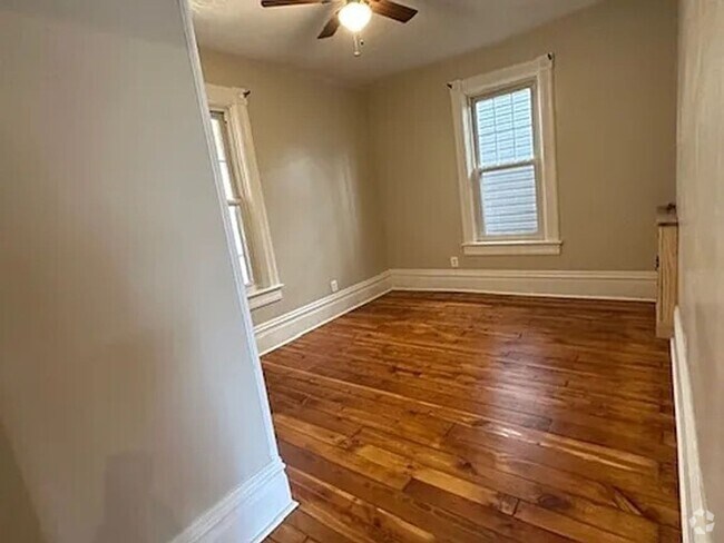 Building Photo - 1207 Lincoln Ave Rental