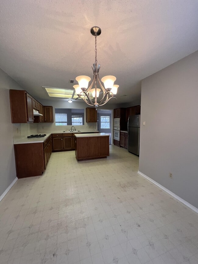 Photo - 3210 Festus Dr