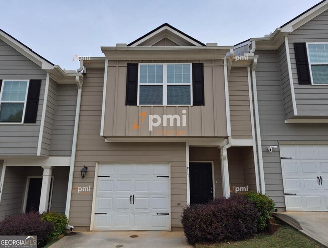 Building Photo - 511 Highwood Ln