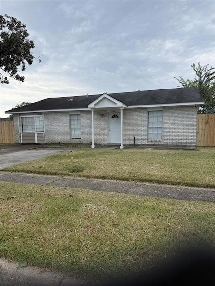 Photo - 5060 Radcliff St