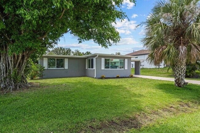 Photo - 2701 Camellia Terrace