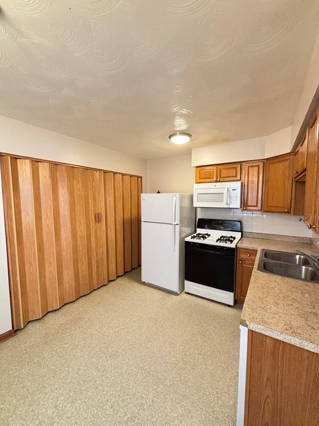 Photo - 910 S Webber St Unit A