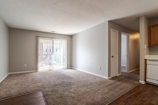 Photo - Brookside Pointe Apartments