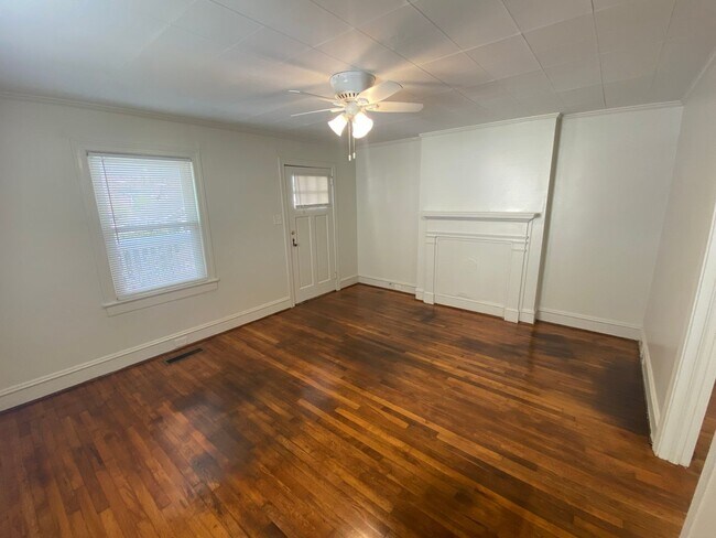 Photo - Renovated Walltown Duplex - Walk to Duke / 9th St Etc! Unit B