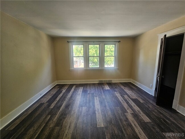 Building Photo - 293 Potters Rd Rental