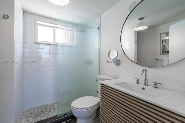 Photo - 9101 E Bay Harbor Dr